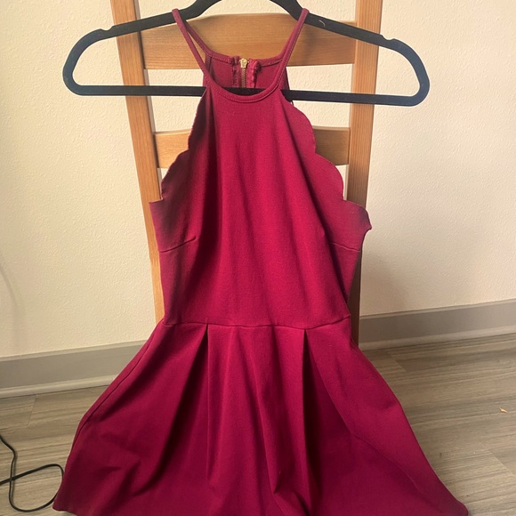 Scalloped Halter Neck Dress - Picture 5 of 6